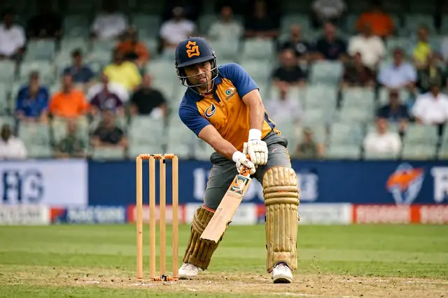 Singh on song as six